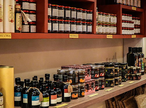 bologna dispensa barattoli bottega botlé